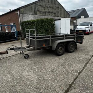Hapert bakwagen 300x130 2000kg.