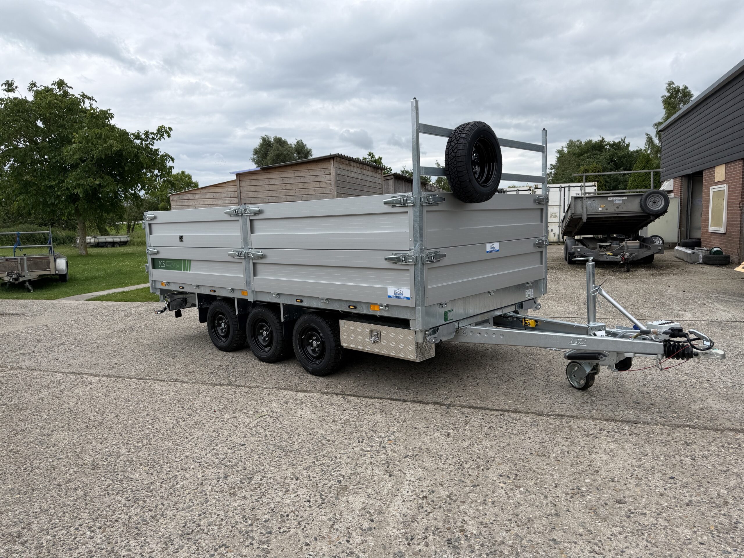 Heavy Duty 3-Zijdige Kipper JCS 3-As (3500kg) | 400x200 cm | Paraboolvering & Franse Deuren - Afbeelding 8