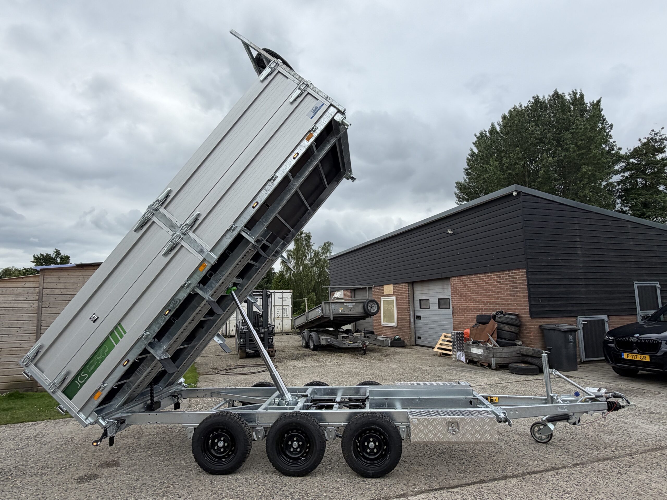 Heavy Duty 3-Zijdige Kipper JCS 3-As (3500kg) | 400x200 cm | Paraboolvering & Franse Deuren - Afbeelding 4