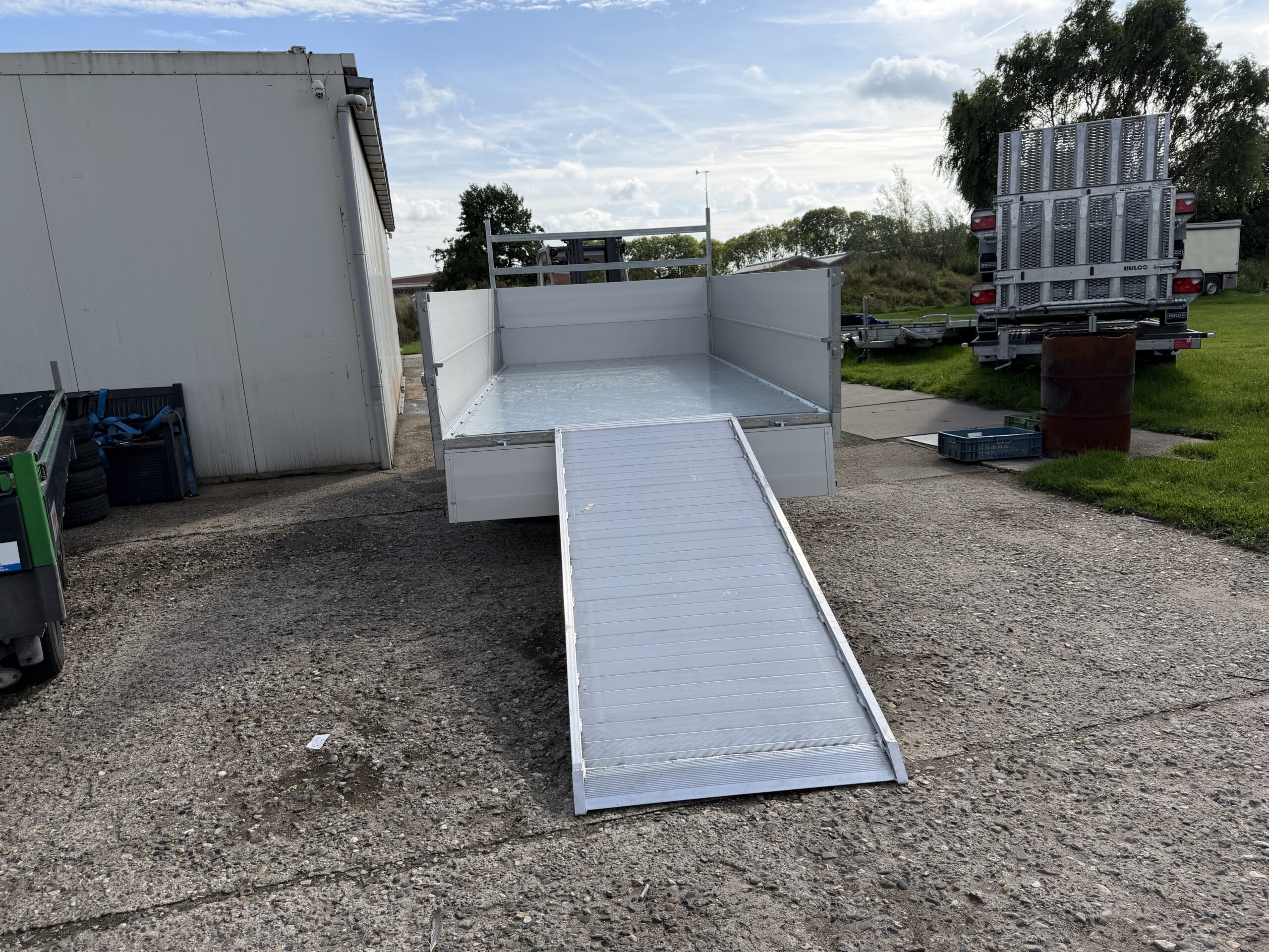 Professionele Aluminium Oprijplaat 250 x 85 cm – Belastbaar tot 1.000 kg (Per stuk) - Afbeelding 2