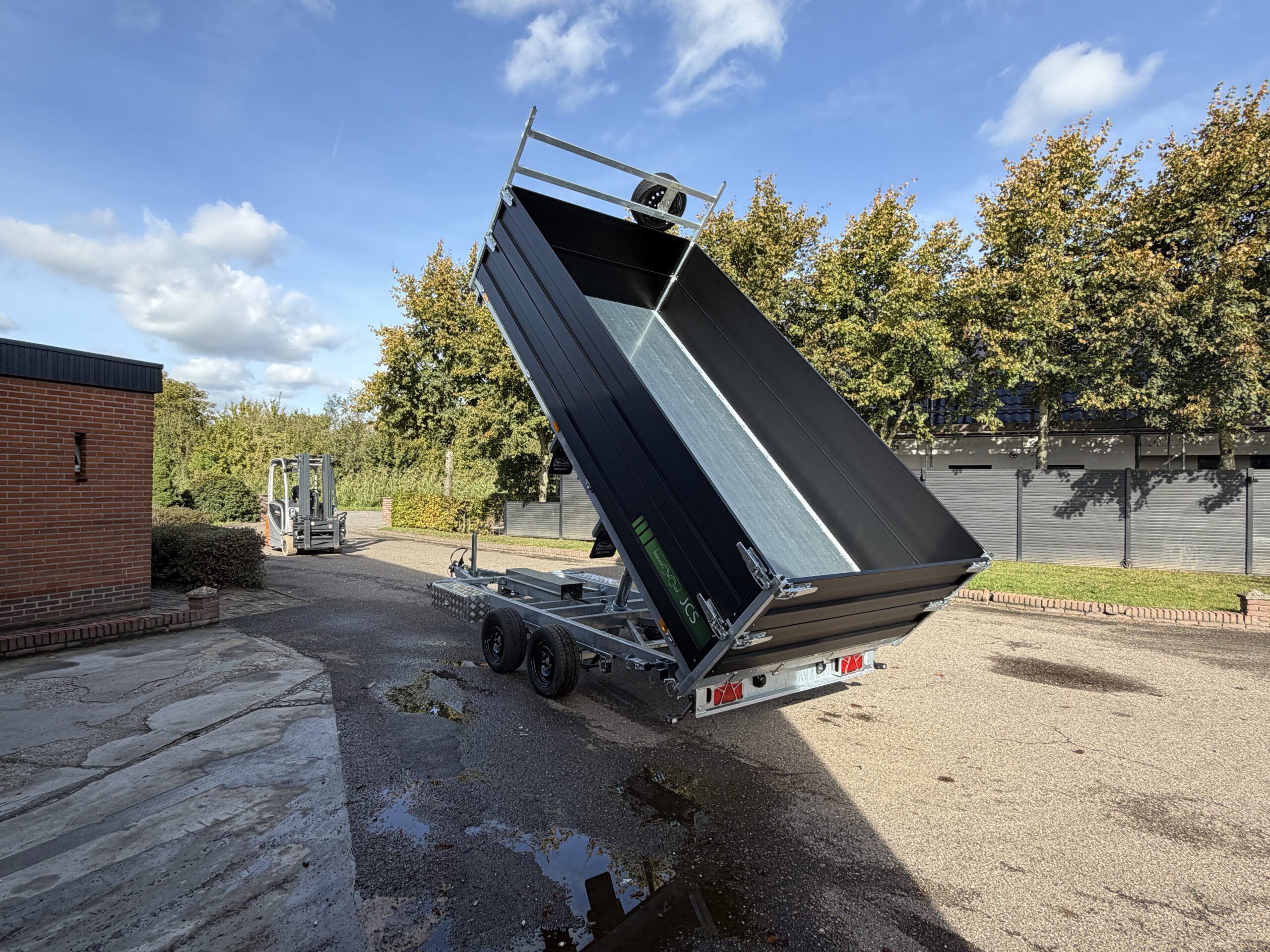 JCS elektrische driezijdige kipper 3500kg 402x204 - Afbeelding 5