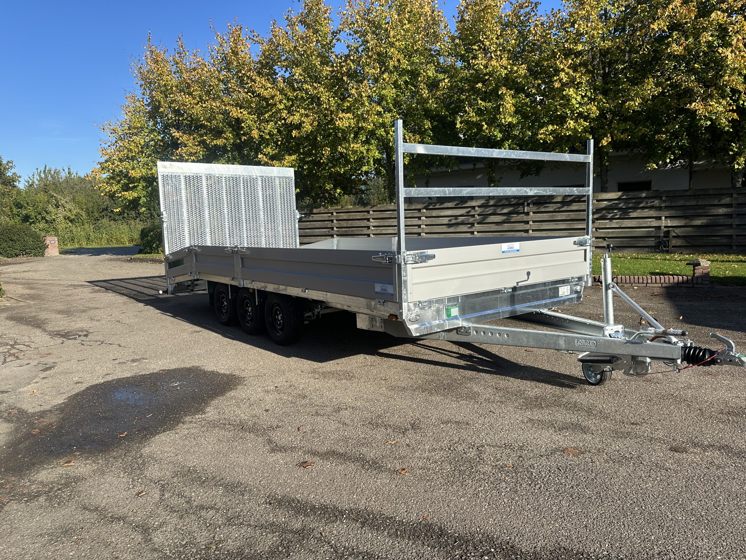 JCS Beavertail Transporter 3-As | volledige klep | Paraboolvering